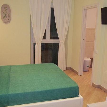 Guest House Le Tre Spezie Специя Екстериор снимка